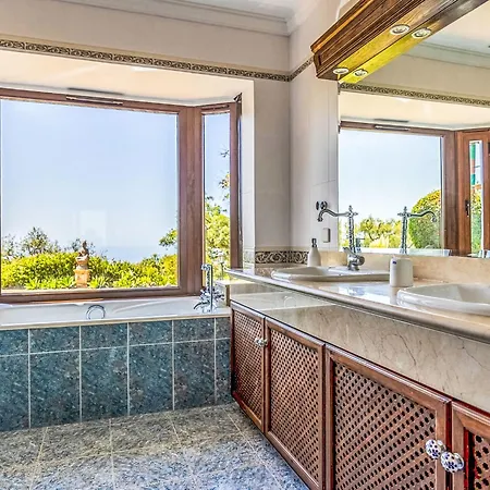 Villa Serena By Interhome